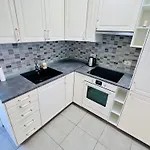 Tenbelsol Apartment *